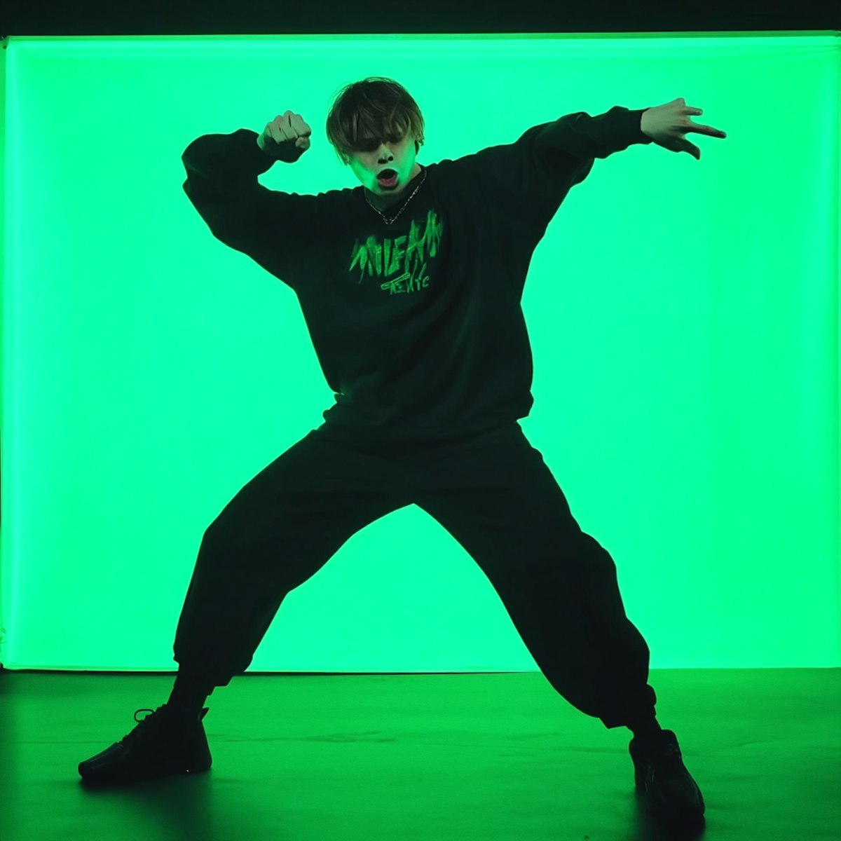 10 playeras casuales que te permitirán bailar con estilo