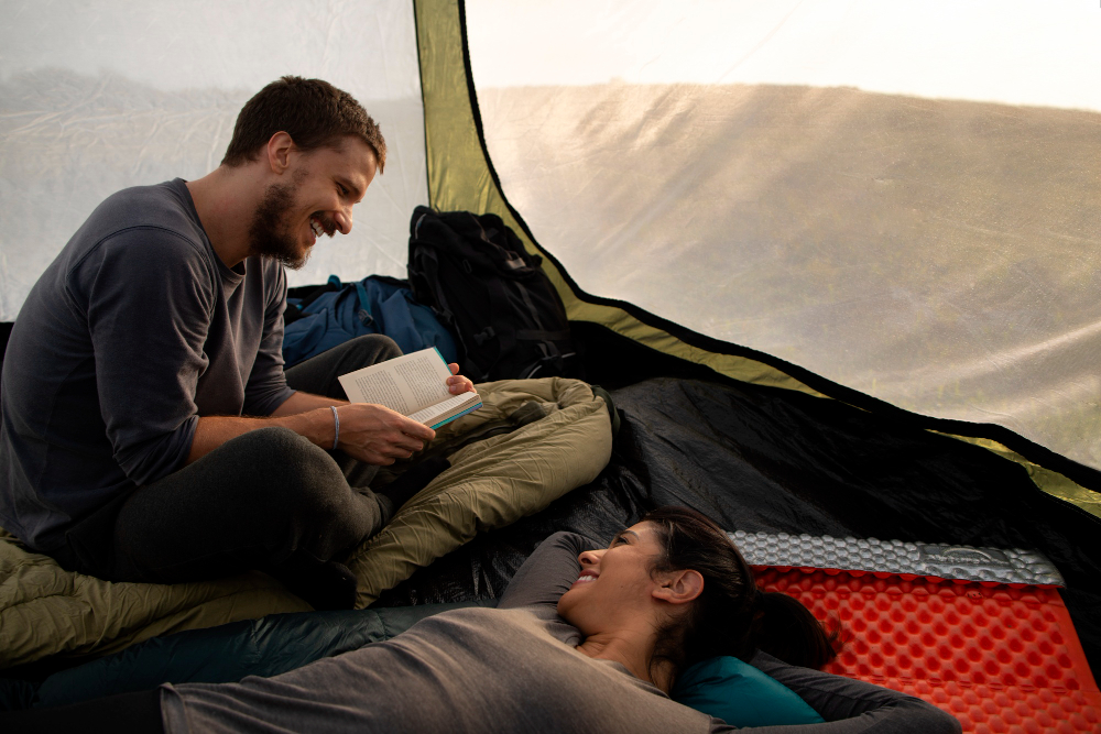 La importancia del saco de dormir en tu camping